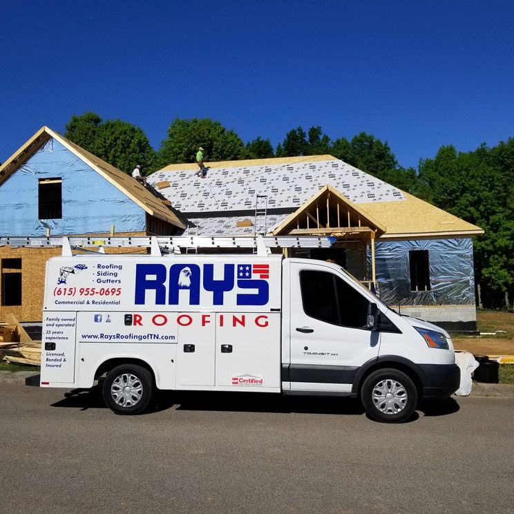 rays-roofing-truck